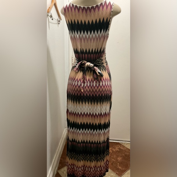 Design History Petite women’s Chevron Maxi multicolored dress size PM - Picture 4 of 5